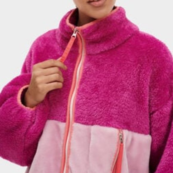 UGG MARLENE SHERPA JACKET - Picture 2 of 3